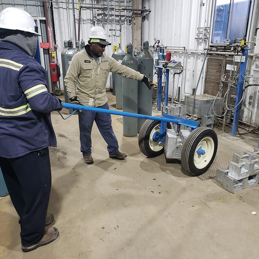 Michelli scale calibration service in an industrial environment