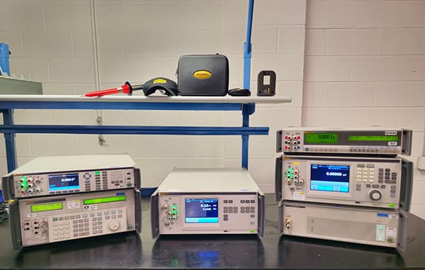 Electronic test instruments multimeter clamp meter industrial testing equipment