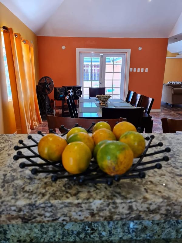 Ashbury Villa dining and living area