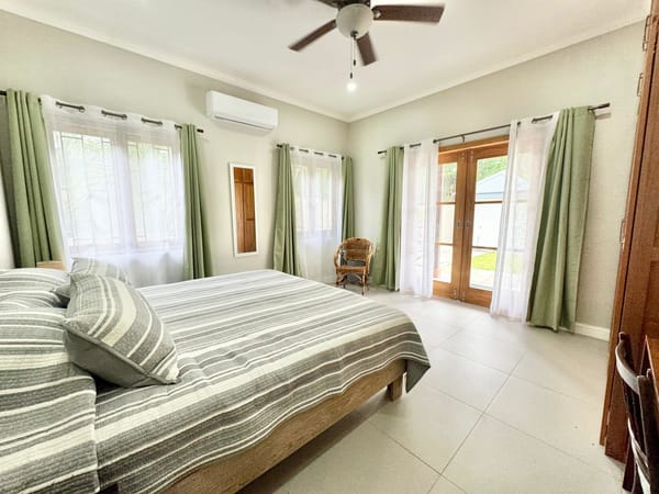 Master bedroom at Villa 50 Samaan Grove