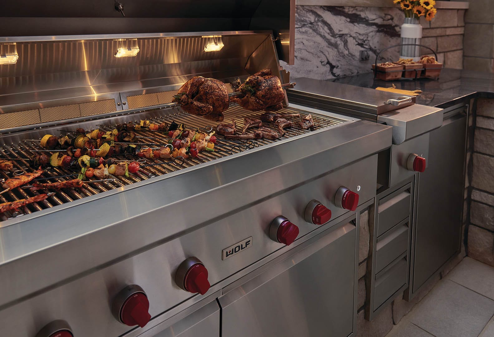 Metropolitan kitchen with luxury appliances