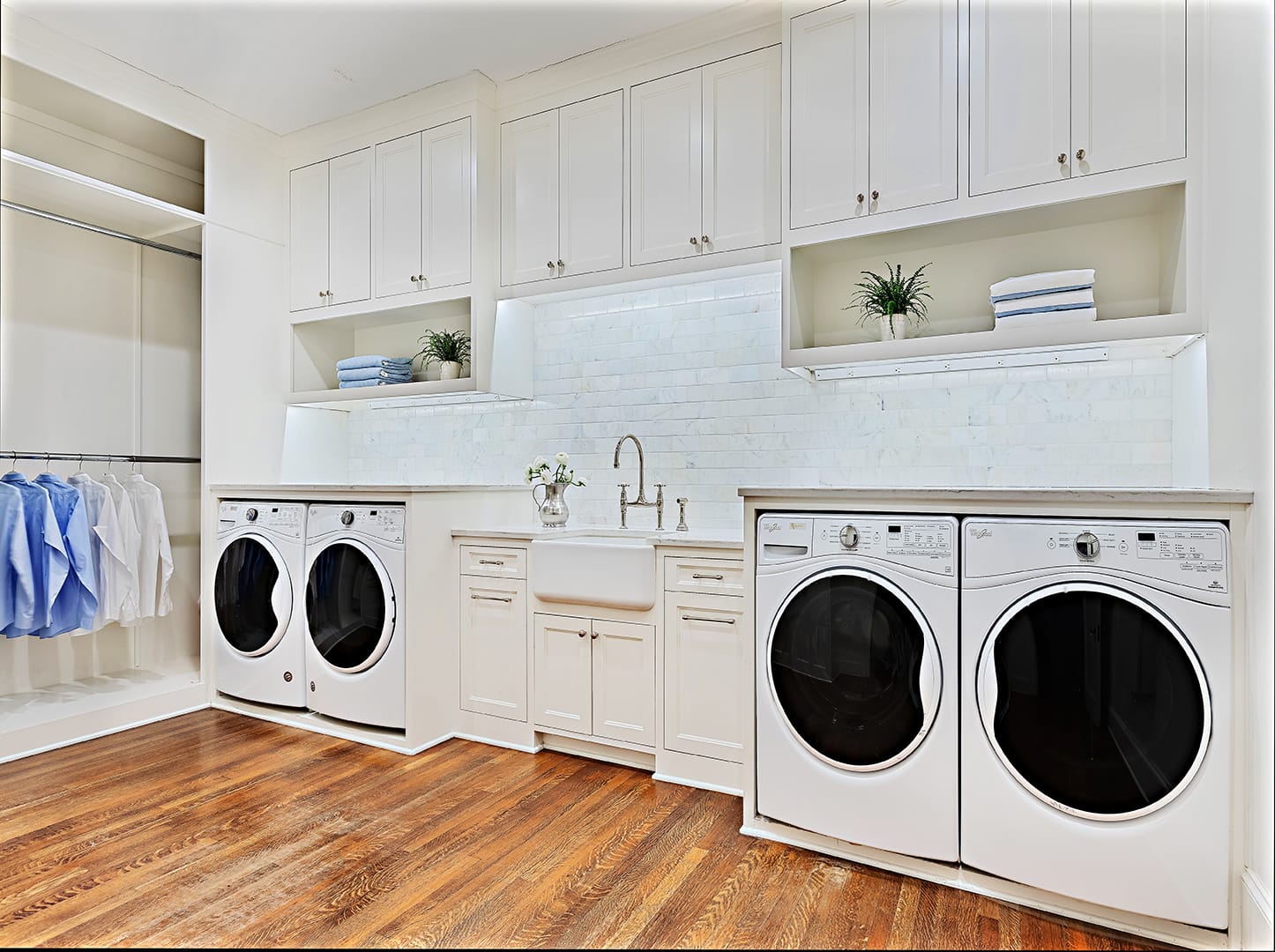 Kitchen island with Thermador appliances