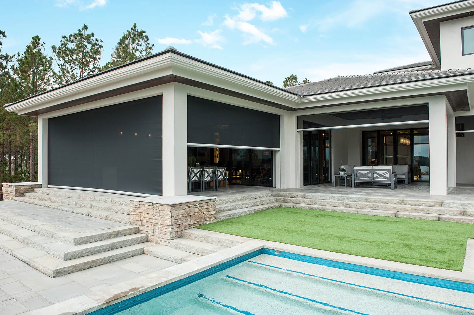 Phantom screen outdoor entertaining space