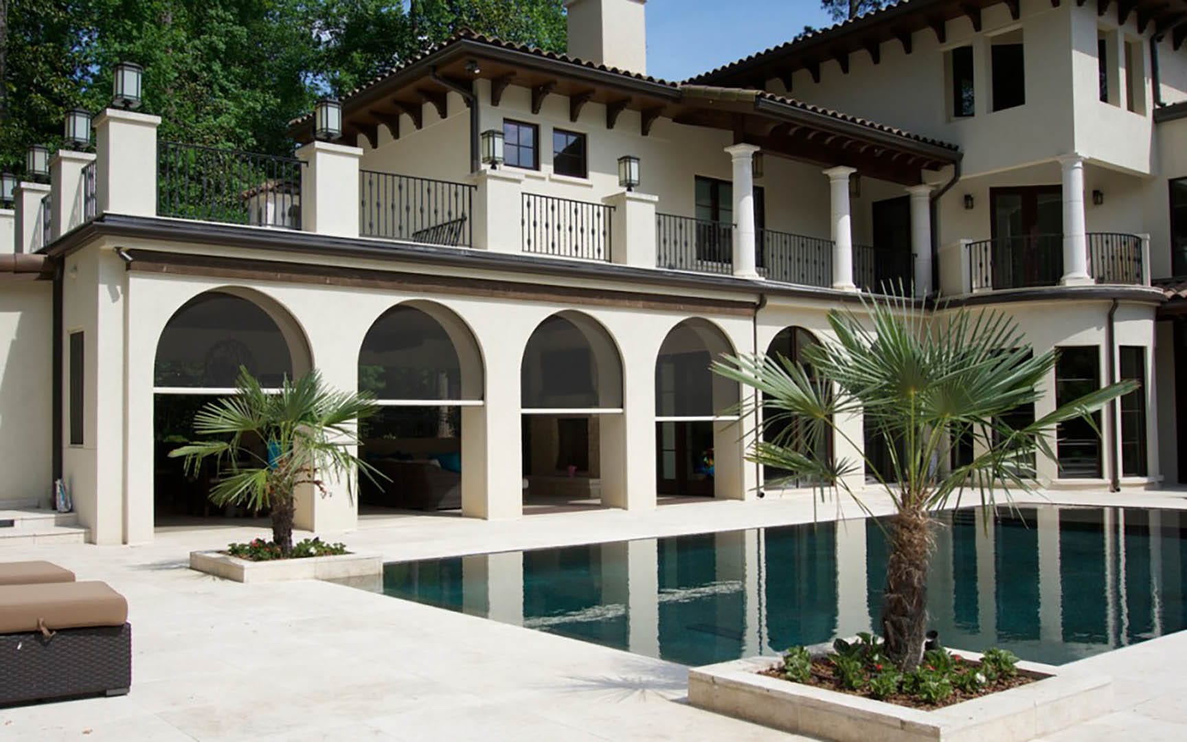 Phantom retractable screens exterior